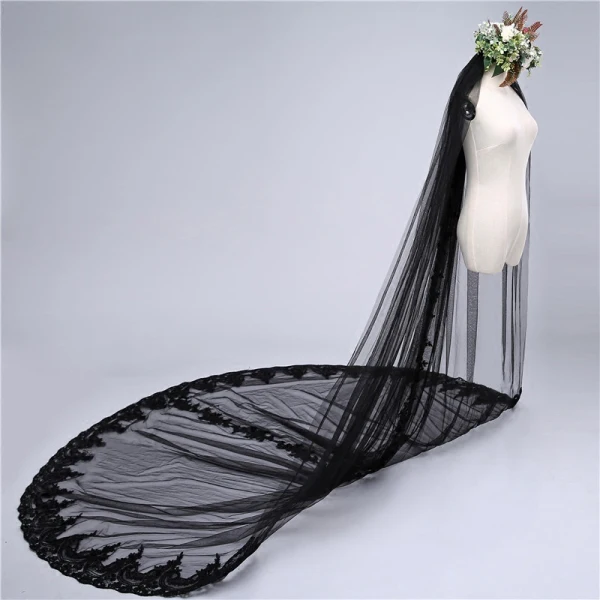 Baroque Black Cathedral Train Wedding Tulle Lace-up Appliques Wedding Veils 2018