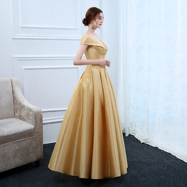 Chic / Beautiful Gold Evening Dresses  2017 A-Line / Princess Off-The-Shoulder Charmeuse Striped Ruffle Evening Party Formal Dresses