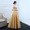 Chic / Beautiful Gold Evening Dresses  2017 A-Line / Princess Off-The-Shoulder Charmeuse Striped Ruffle Evening Party Formal Dresses