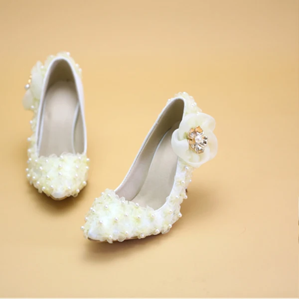 Luxury / Gorgeous Champagne Lace Wedding High Heels 8 cm Appliques Beading Pearl Pointed Toe Wedding Shoes 2018