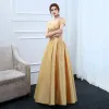 Chic / Beautiful Gold Evening Dresses  2017 A-Line / Princess Off-The-Shoulder Charmeuse Striped Ruffle Evening Party Formal Dresses