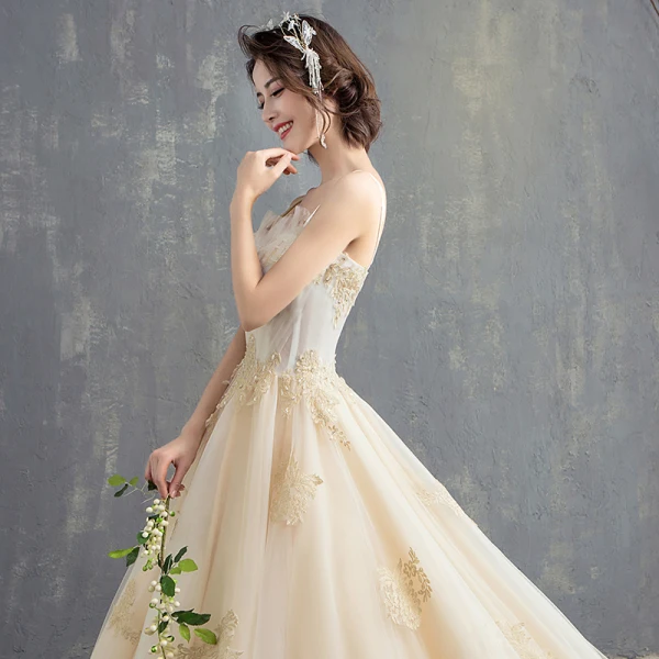 Luxury / Gorgeous Champagne Cathedral Train Wedding 2018 A-Line / Princess Tulle Beading Sequins Appliques Wedding Dresses