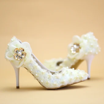 Luxe Champagne Dentelle Mariage Talons Hauts 8 Cm Appliques Perlage Perle À Bout Pointu Chaussure De Mariée 2018