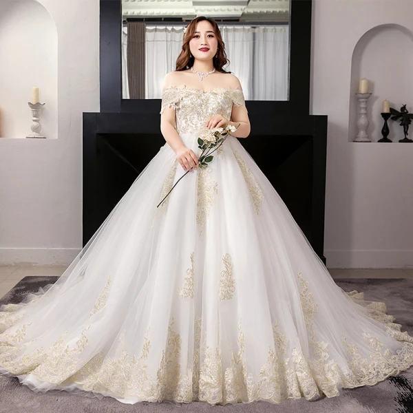 Luxury / Gorgeous White Plus Size Ball Gown Wedding Dresses 2019 Lace Tulle Appliques Backless Embroidered Strapless Cathedral Train Wedding