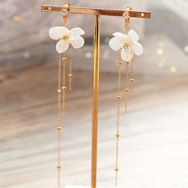 Fée Des Fleurs Blanche Boucles D'Oreilles Accessoire Cheveux 2019 Tulle Perlage Fleur Perle Mariage Promo Accessorize