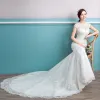 Affordable Wedding Dresses 2017 White Trumpet / Mermaid Scoop Neck Sleeveless Backless Chapel Train Pearl Lace Appliques