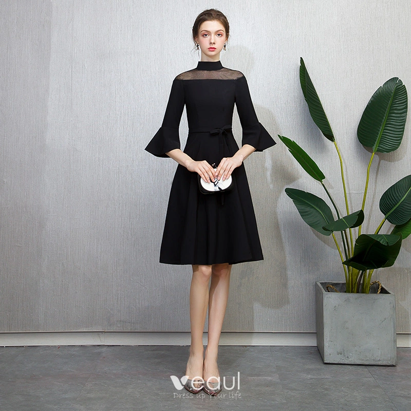 Modest / Simple Black Homecoming Graduation Dresses 2018 A-Line / Princess High Neck Bell sleeves Knee-Length Formal Dresses
