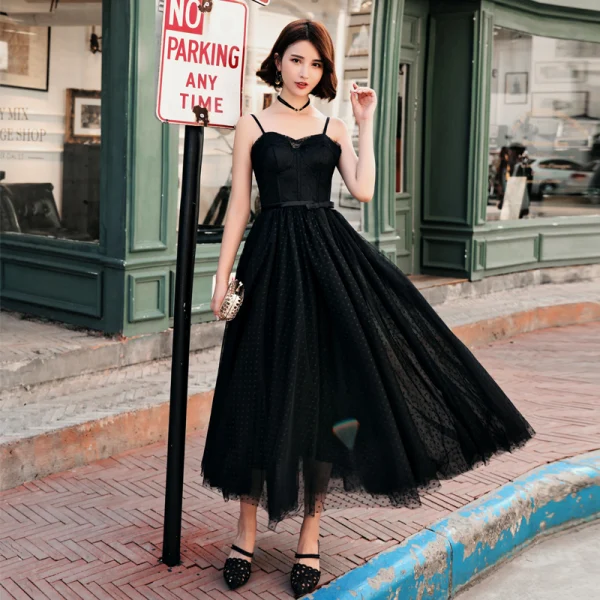 Chic / Beautiful Black Prom Dresses 2018 A-Line / Princess Spotted Bow Spaghetti Straps Backless Sleeveless Ankle Length Formal Dresses