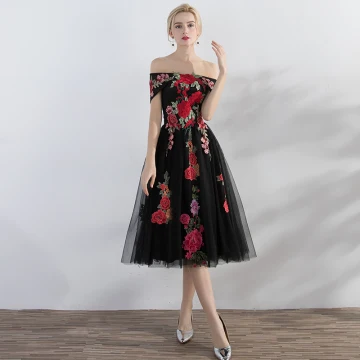 Chic Beautiful Black Homecoming Graduation Dresses 2017 A Line Princess Appliques Off The Shoulder Sleeveless Zipper Up Short