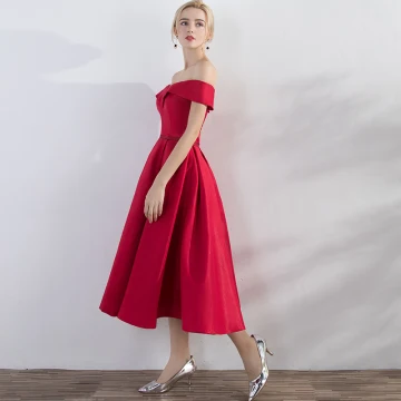Chic Beautiful Red Homecoming Graduation Dresses 2017 A Line Princess Pleated Off The Shoulder Sleeveless Crossed Straps Tea Length