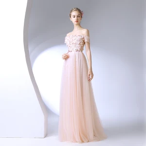 Piękne Sukienki Na Bal 2017 Princessa Z Koronki Kwiat Kryształ Perła Przy Ramieniu Bez Pleców Kótkie Rękawy Długie Sukienki Wizytowe