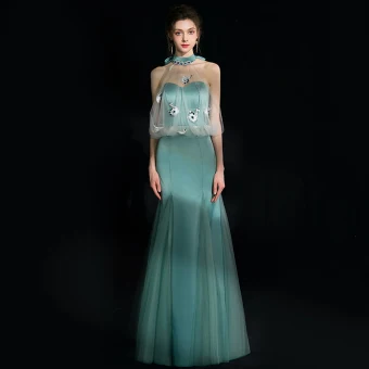 Charmant Vert Jade Robe De Soirée 2018 Trompette Sirène Cristal Faux Diamant Noeud Titulaire Dos Nu Sans Manches Longue Robe De Ceremonie