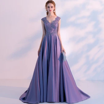 Chic Beautiful Lavender Evening Dresses 2018 A Line Princess Beading Lace Flower V Neck Sleeveless Sweep Train Formal Dresses