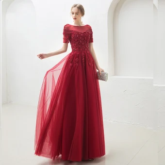 Charmant Bordeaux Robe De Soirée 2018 Princesse Encolure Dégagée Perlage Cristal En Dentelle Fleur Manches Courtes Paillettes Dos Nu Longue Robe De Ceremonie