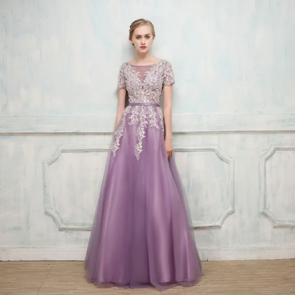 Chic / Beautiful Grape Evening Dresses 2017 A-Line / Princess Lace Flower Beading Sequins Scoop Neck Short Sleeve Floor-Length / Long Formal Dresses