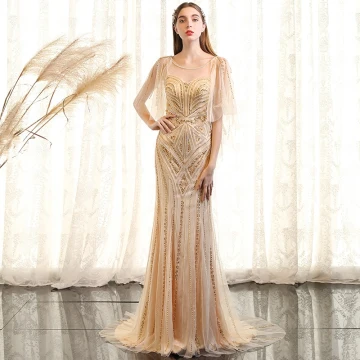 Luxe Dorés Robe De Soirée 2017 Trompette Sirène Perlage Cristal Perle Paillettes Encolure Dégagée Dos Nu 1 2 Manches Train De Balayage Robe De Ceremonie