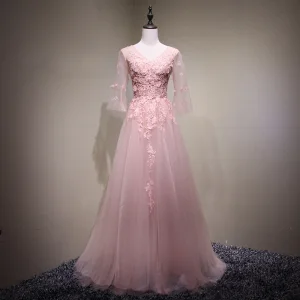 Snygga Fina Pärla Rosa Aftonklänningar 2017 Prinsessa Spets Blomma Beading Konstgjorda Blommor V Hals Halterneck 3 4 Ärm Långa Formella Klänningar