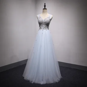 Chic Beautiful Sky Blue Evening Dresses 2017 A Line Princess Lace Flower Pearl Bow V Neck Backless Sleeveless Floor Length Long Formal Dresses