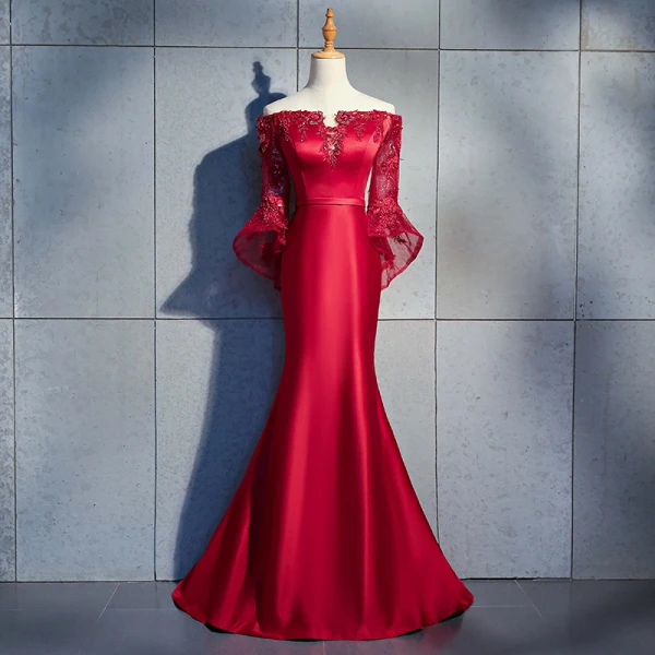 Élégant Bordeaux Robe De Soirée 2018 Trompette / Sirène Appliques En Dentelle Fleur Dos Nu Perlage Cristal Ceinture De l'épaule 3/4 Manches Train De Balayage Robe De Ceremonie
