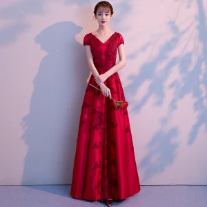 Élégant Bordeaux Robe De Soirée 2018 Princesse En Dentelle Fleur V Cou Dos Nu Manches Courtes Longue Robe De Ceremonie