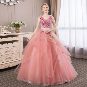 Abordable Rose Bonbon Robe De Bal 2018 Robe Boule En Dentelle Fleur Appliques Perle Faux Diamant Volants En Cascade V Cou Dos Nu Sans Manches Longue Robe De Ceremonie