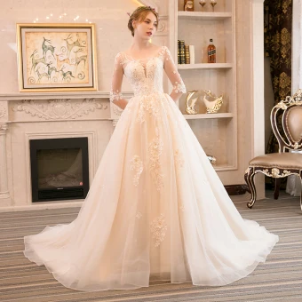 Élégant Champagne Robe De Mariée 2018 Princesse Perlage Perle Cristal En Dentelle Fleur Encolure Dégagée Dos Nu 1 2 Manches Tribunal Train Mariage