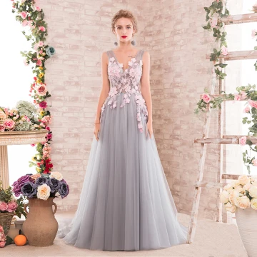 Élégant Gris Robe De Bal 2018 Princesse Appliques V Cou Dos Nu Sans Manches Train De Balayage Robe De Ceremonie