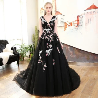 Chic Belle Noir Robe De Bal 2018 Princesse Brodé V Cou Dos Nu Sans Manches Tribunal Train Robe De Ceremonie