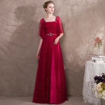 Lyx Burgundy Balklänningar 2018 Prinsessa Glittriga Glitter Beading Kristall Skärp Fyrkantig Ringning Halterneck 1 2 Ärm Långa Formella Klänningar
