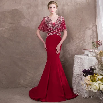 Luxury Gorgeous Burgundy Evening Dresses 2018 Trumpet Mermaid Beading Crystal Rhinestone V Neck Backless Short Sleeve Court Train Formal Dresses