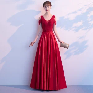 Élégant Bordeaux Robe De Bal 2019 Princesse Volants Perlage V Cou Dos Nu Manches Courtes Longue Robe De Ceremonie