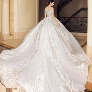 Schöne Brautkleider Hochzeitskleider 2018 Ballkleid Spitze Applikationen Stickerei Off Shoulder Rückenfreies Kurze Ärmel Kapelle Schleppe Hochzeit