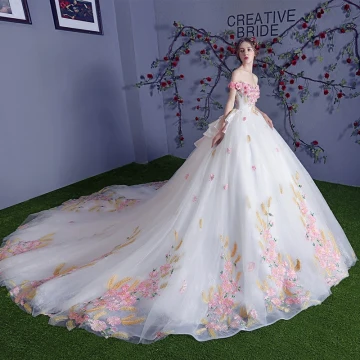 Chic Belle Multi Couleurs Robe De Mariée 2018 Robe Boule Appliques Cristal De L Épaule Dos Nu Sans Manches Royal Train Mariage