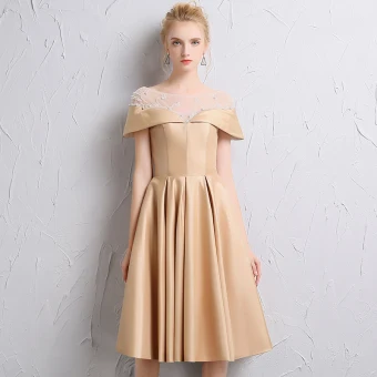 Chic Beautiful Champagne Homecoming Graduation Dresses 2018 A Line Princess Scoop Neck Backless Short Sleeve Knee Length Ruffle Prom Dresses