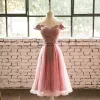 Lovely Pearl Pink Homecoming Graduation Dresses 2018 A-Line / Princess Off-The-Shoulder Backless Sleeveless Knee-Length Formal Dresses