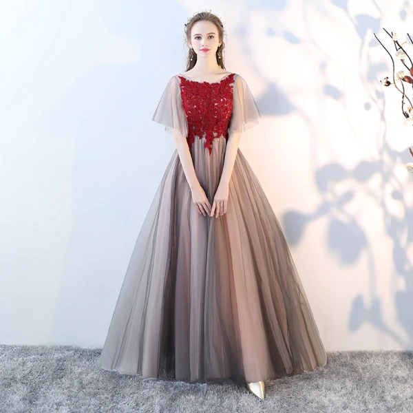 Elegante Grau Ballkleider 2018 A Linie Mit Spitze Applikationen Kristall Rundhalsausschnitt Rückenfreies Kurze Ärmel Lange Festliche Kleider