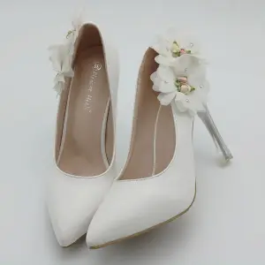 Mooie Prachtige Witte Afspraak Pumps 2018 Appliques 9 Cm Naaldhakken Stiletto Spitse Neus Pumps