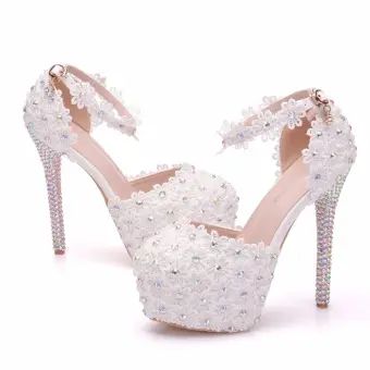 Chic Belle Blanche Chaussure De Mariée 2018 En Dentelle Fleur Faux Diamant 14 Cm Talons Aiguilles Mariage À Bout Rond Talons Hauts