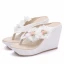 Moderne / Mode Blanche Plage Chaussures Femmes 2018 Appliques Compensées Pantoufle & Tongs