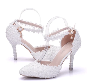 Moderne Mode Blanche Chaussure De Mariée 2018 En Dentelle Fleur Perle Bride Cheville 9 Cm Talons Aiguilles À Bout Pointu Mariage Talons Hauts