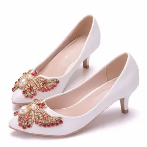 Kinesisk Stil Vita Brudskor 2018 Beading Fjäril Rhinestone Kristall Pärla 5 Cm Stilettklackar Spetsiga Bröllop Pumps