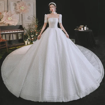 Simple Haut De Gamme Blanche Glitter Robe De Mariée 2021 Robe Boule Encolure Dégagée Manches Courtes Dos Nu Noeud Royal Train Mariage