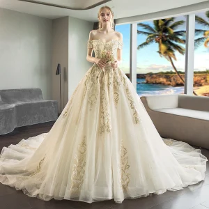 Luxe Champagne Robe De Mariée 2018 Princesse Appliques En Dentelle Perle De L Épaule Dos Nu Manches Courtes Royal Train