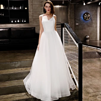 Chic Belle Ivoire Robe De Soirée 2018 Princesse Bretelles Spaghetti Sans Manches Dos Nu Longue Robe De Ceremonie