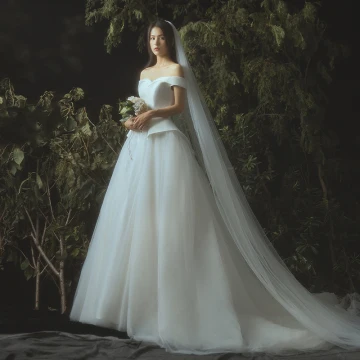Élégant Ivoire Robe De Mariée 2019 Princesse De L Épaule Manches Courtes Dos Nu Chapel Train