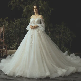 Luxe Ivoor Trouwjurken 2019 Baljurk Kant Bloem Kralen Kristal Pailletten Strapless Lange Mouwen Ruglooze Royal Train
