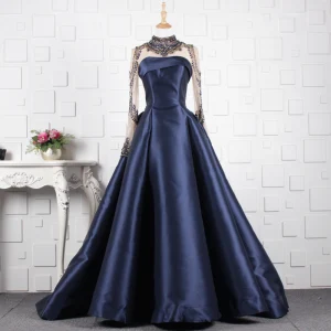 Luxe Bleu Marine Fait Main Perlage Robe De Soirée 2019 Princesse Cristal Col Haut Manches Longues Train De Balayage Robe De Ceremonie