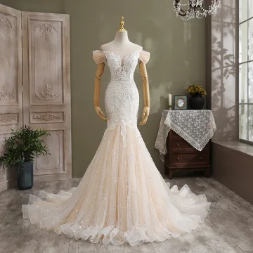Sexy Champagne Wedding Dresses 2021 Trumpet Mermaid Scoop Neck Sequins Lace Flower Short Sleeve Backless Cathedral Train Wedding