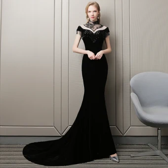 Étourdissant Noir Robe De Soirée 2018 Trompette Sirène Perlage Gland Daim Col Haut Manches Courtes Tribunal Train Robe De Ceremonie