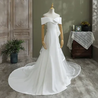 Élégant Ivoire Trompette Sirène Satin Robe De Mariée 2021 De L 039 Épaule Manches Courtes Dos Nu Cathedral Train